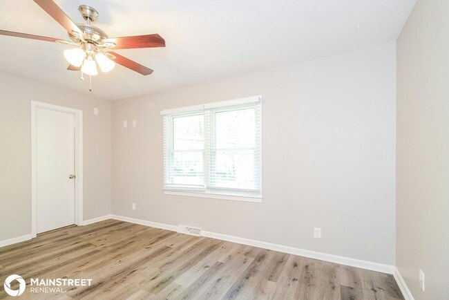 Building Photo - 7215 Crenata Dr