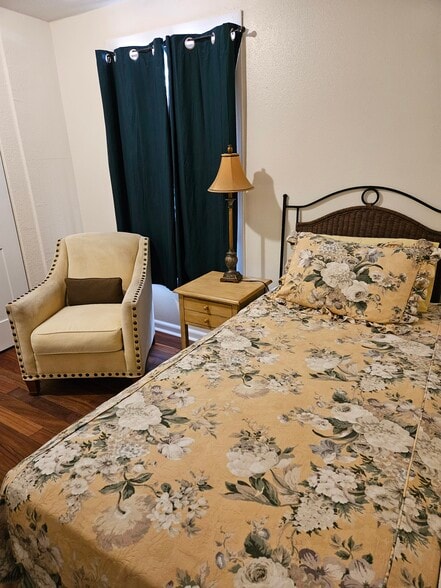 Building Photo - 120 Chesney Blvd