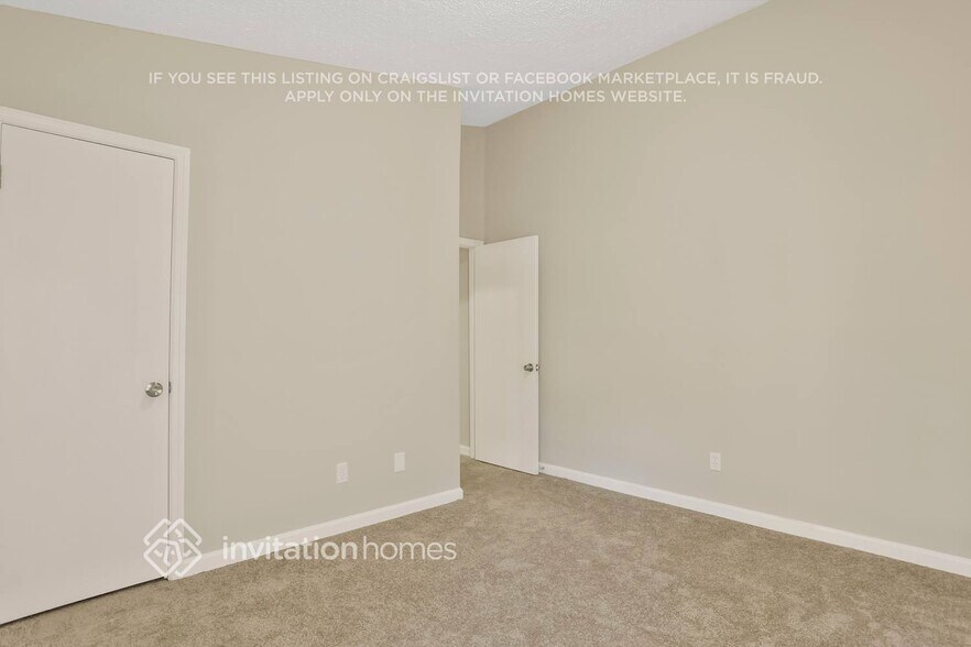 Building Photo - 5038 Donnell Way