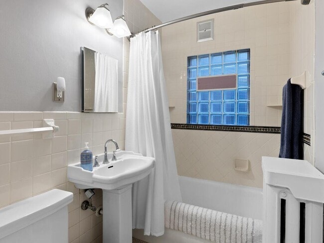 Building Photo - 4840 Upton Ave S