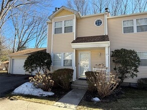 Building Photo - 12 Paine Commons