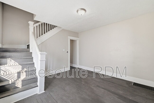 Building Photo - 1622 Yandes St