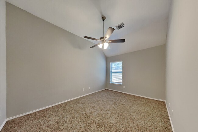 Building Photo - 4911 Lake Daniel Ct