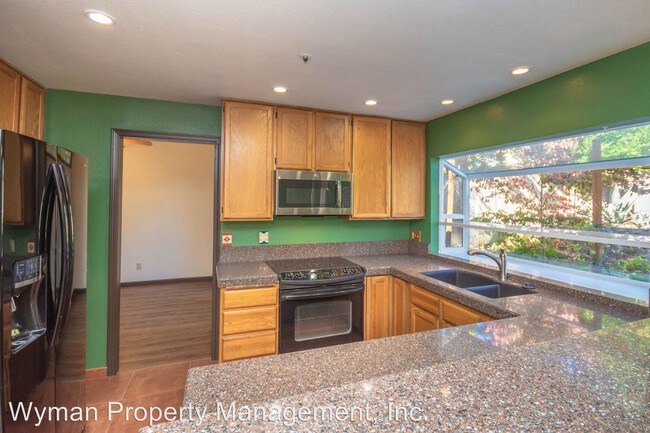 Building Photo - 4 br, 3 bath House - 28 Winestone Court