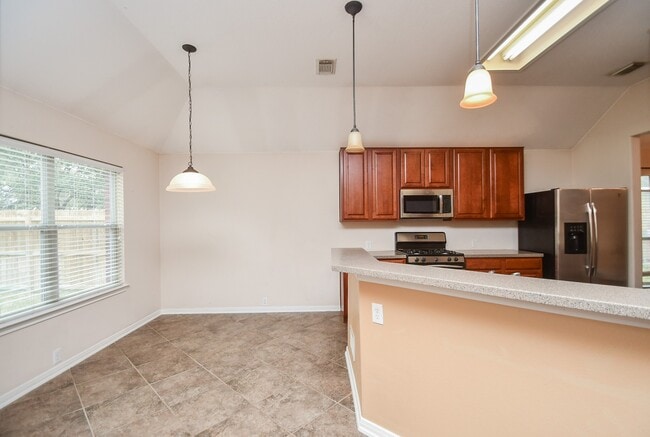 Building Photo - 9004 Sunrise Trail