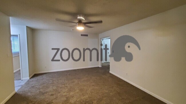 Building Photo - COOMING SOON! Beautifully upgraded house located in the vibrant city of Tempe, AZ