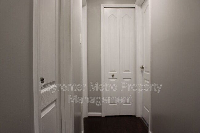 Building Photo - 9900 Prince Royal Pl