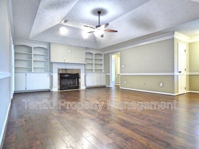 Building Photo - 2723 Summerfield Pl