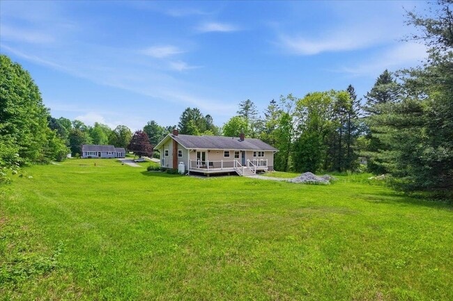 Building Photo - 395 Barnumville Rd