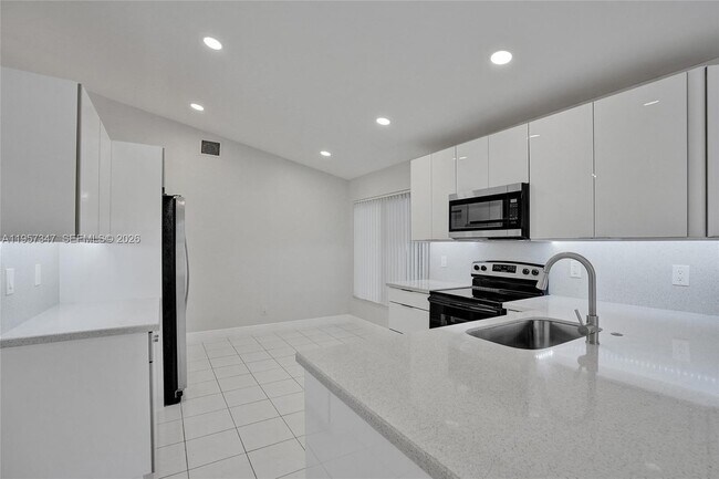 Building Photo - 18034 SW 20th St