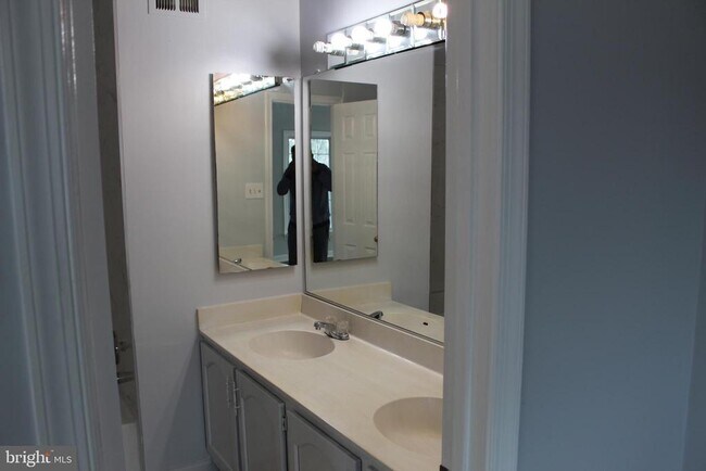 Building Photo - 13252 Copland Ct