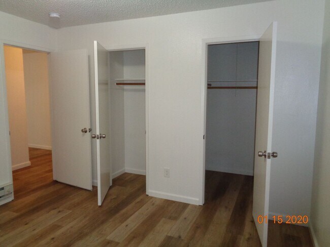 Building Photo - 7101 Avenida Cala