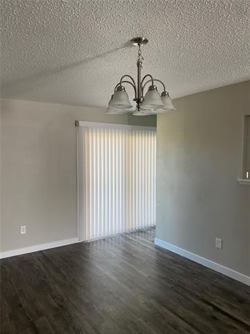 Building Photo - 802 Las Palmas Dr