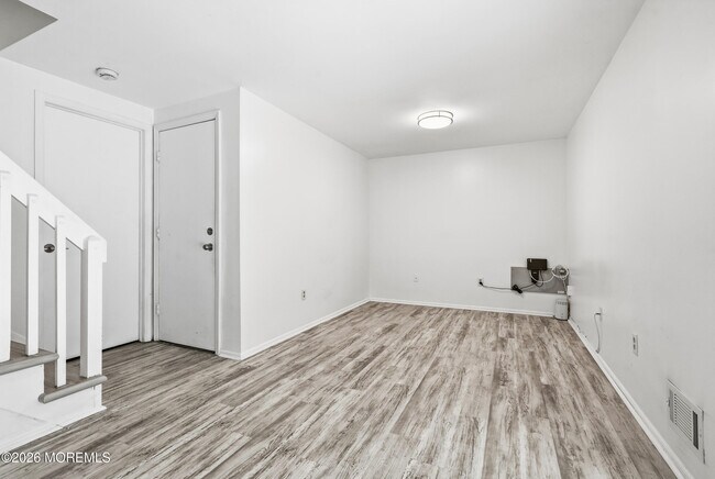 Building Photo - 802 Alpine Trail