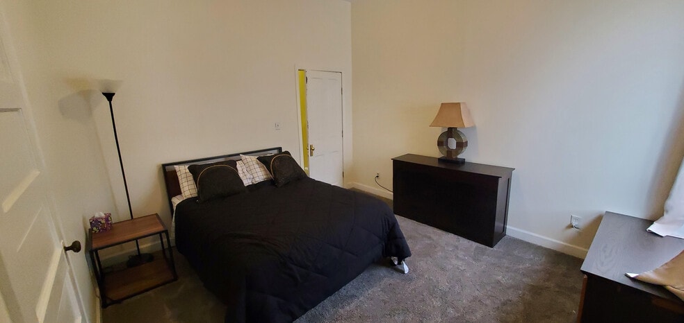Furnished Room - 1620 N Calvert St