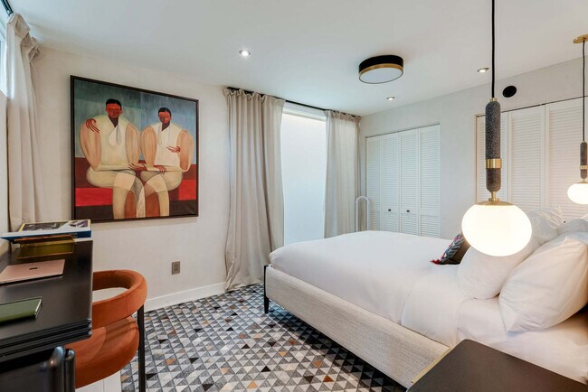 Building Photo - 1884 SW 17th St