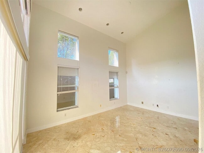 Building Photo - 5830 NW 119th Dr