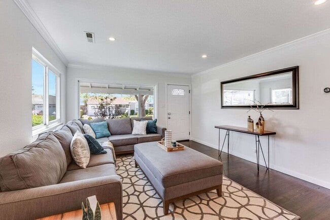 Building Photo - 36182 Magellan Dr