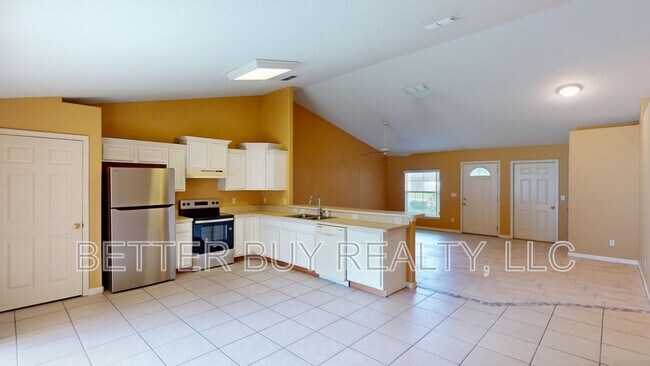 Building Photo - 18 Lloleeta Path