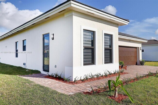 Primary Photo - 30840 SW 192nd Ct