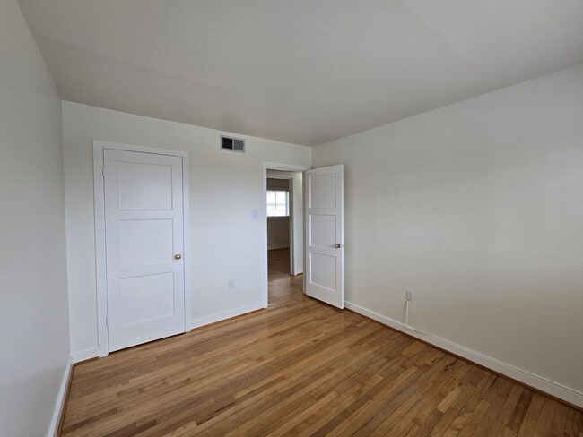 Building Photo - 2205 45th St