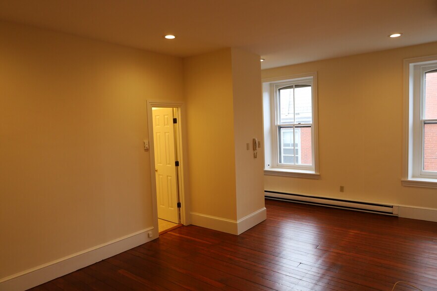 Building Photo - 105 Bethlehem Pike