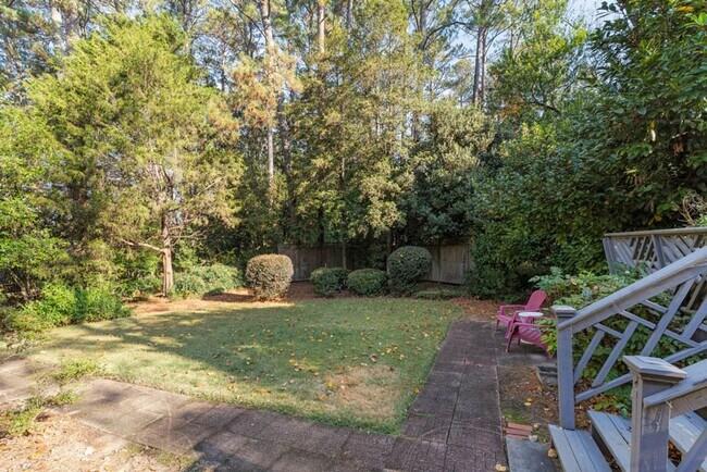 Building Photo - Spacious Briarcliff Woods home!!