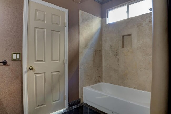 Building Photo - 10151 Arkell Ct