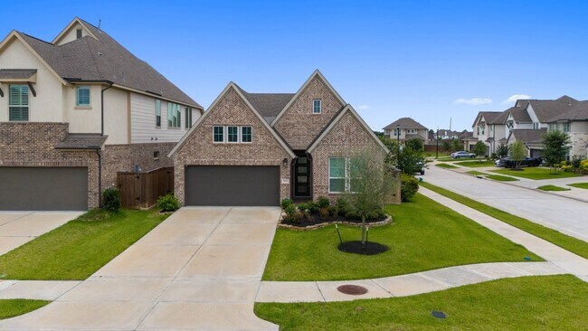 Building Photo - 26323 Hunter Ln