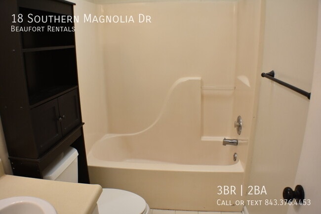 Building Photo - 18 Southern Magnolia Dr