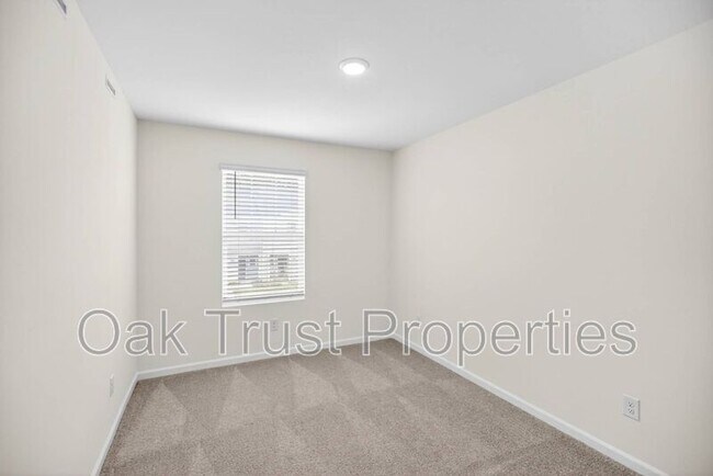 Building Photo - 502 Townsford Ln