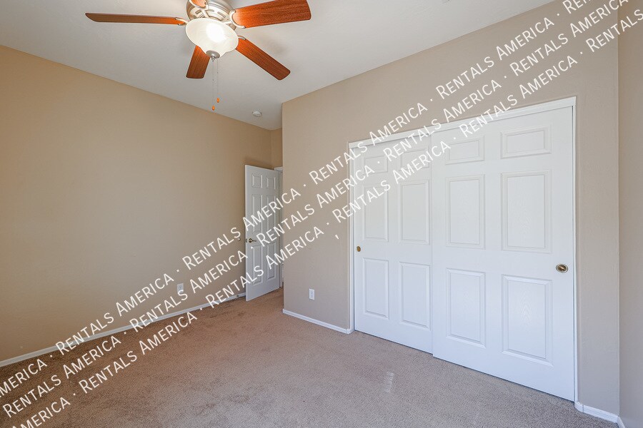 Building Photo - 3117 W Espartero Way