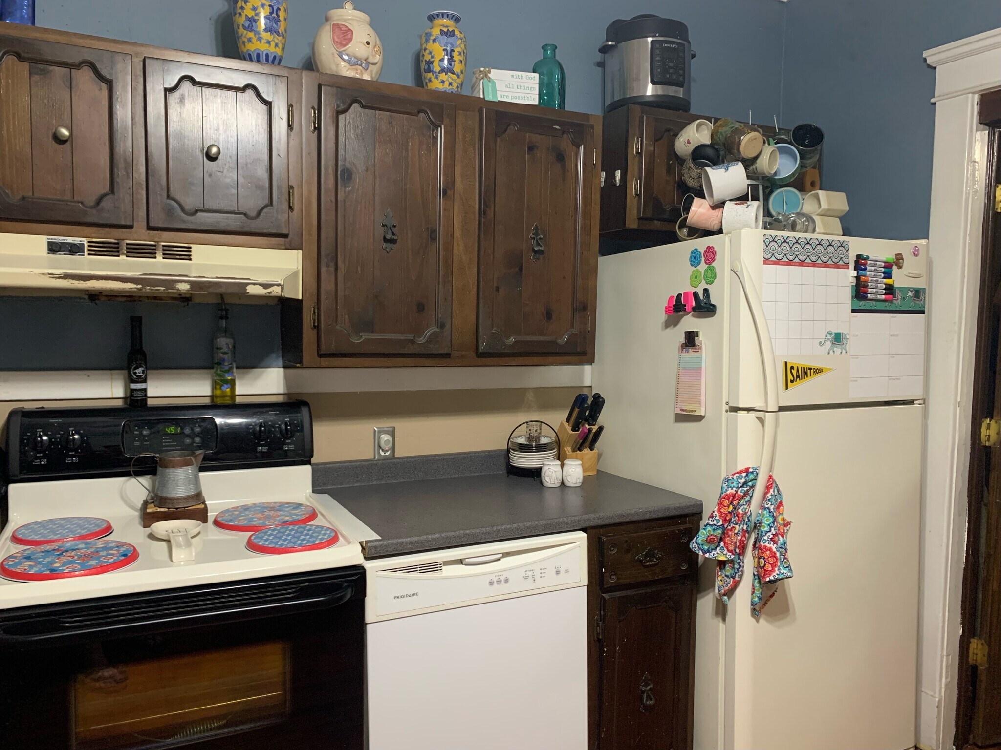 Kitchen - 1237 Western Ave