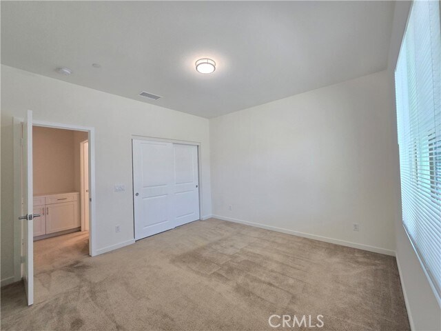 Building Photo - 2679 E Penelope Ln