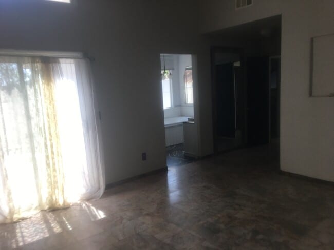 Building Photo - 2308 Canyon View Rd