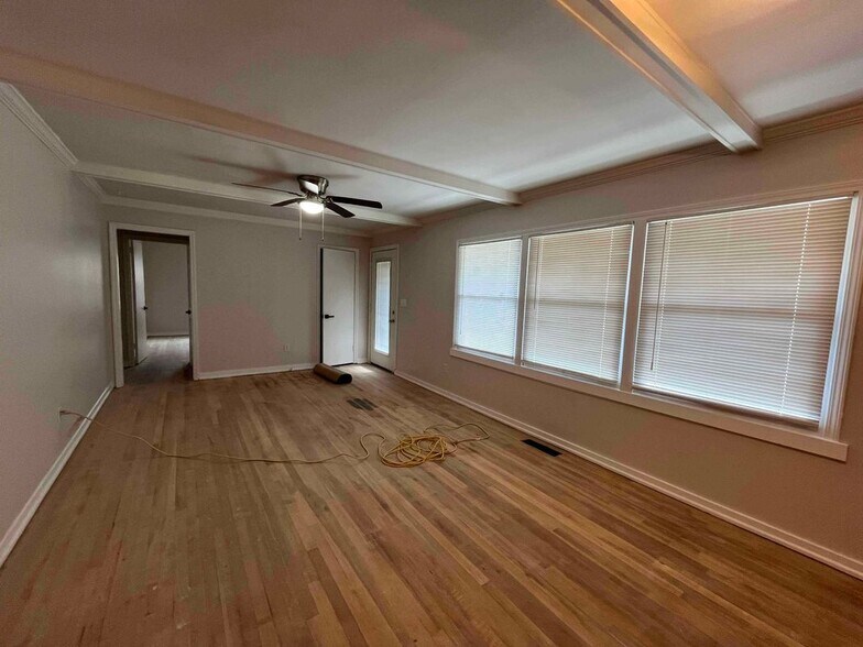 Building Photo - 1734 Cahoon St SW