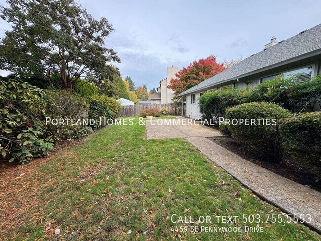 Building Photo - 4469 SE Pennywood Dr