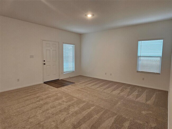 Building Photo - 128 Dollars Dr