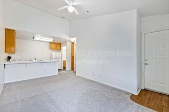 Building Photo - 9430 Winter Gdns Blvd