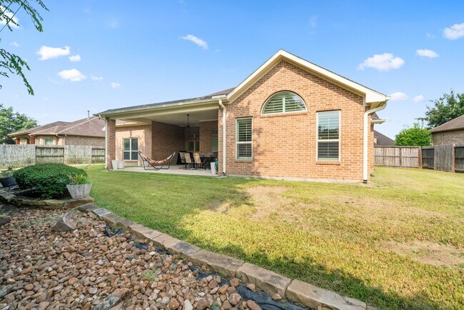 Building Photo - 32219 Waterford Crest Ln