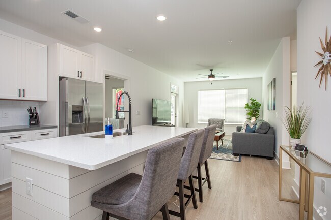 2BR, 2BA - 1,042SF - Living Area - Ethos Apartments | New Construction