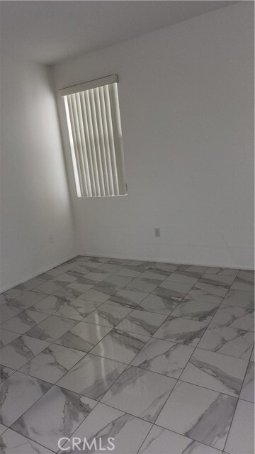 Building Photo - 950 Tucson Ct