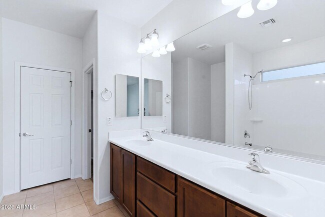 Building Photo - 10733 W Lariat Ln
