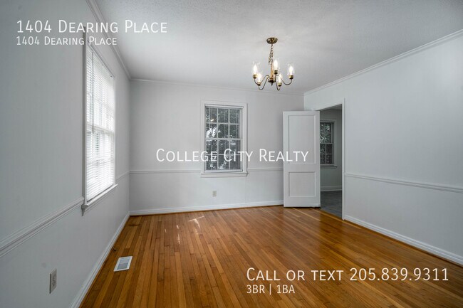 Building Photo - 1404 Dearing Pl