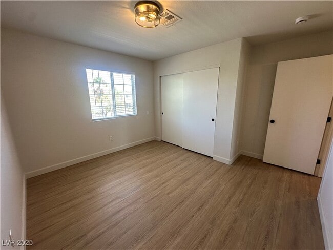 Building Photo - 2635 Cottonwillow St