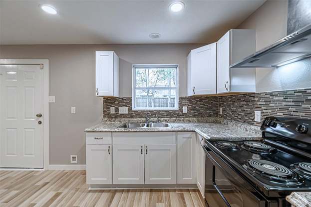 Building Photo - 4909 Higgins St