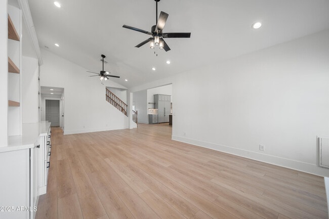 Building Photo - 4352 E Santa Rosa Pl