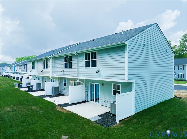 Building Photo - 1121 Canterbury Rdg Rd