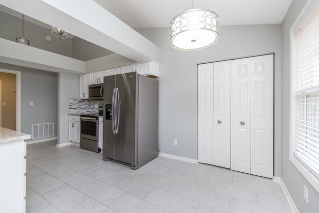 Building Photo - 281 Masterson Station Dr