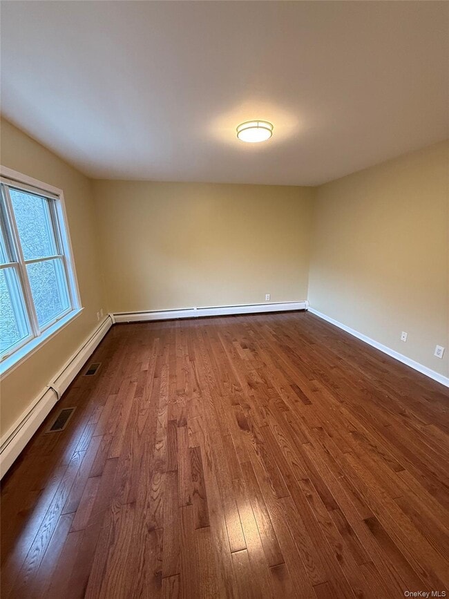 Building Photo - 114 Sterling Ave